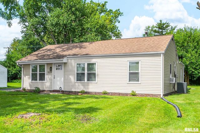 5229 N HAMILTON Road, Peoria, IL 61614