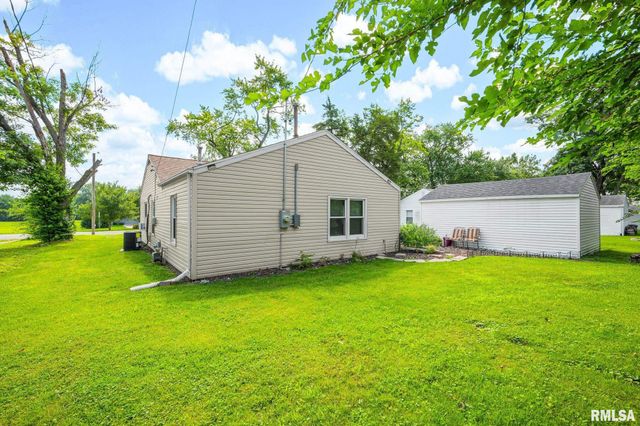 5229 N HAMILTON Road, Peoria, IL 61614