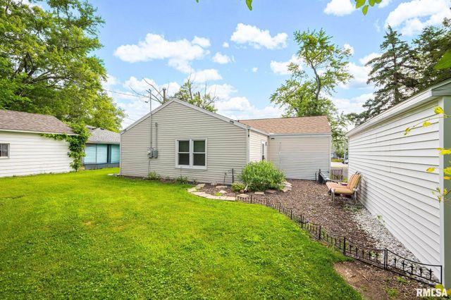 5229 N HAMILTON Road, Peoria, IL 61614