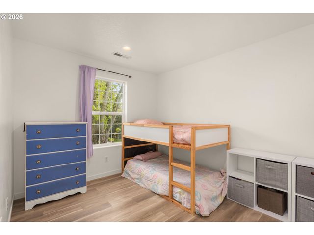 5098 Ne SCHOELER Cir, Hillsboro, OR 97124