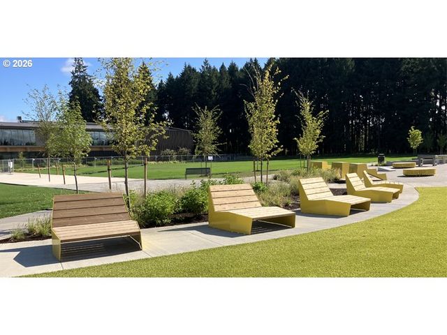 5098 Ne SCHOELER Cir, Hillsboro, OR 97124