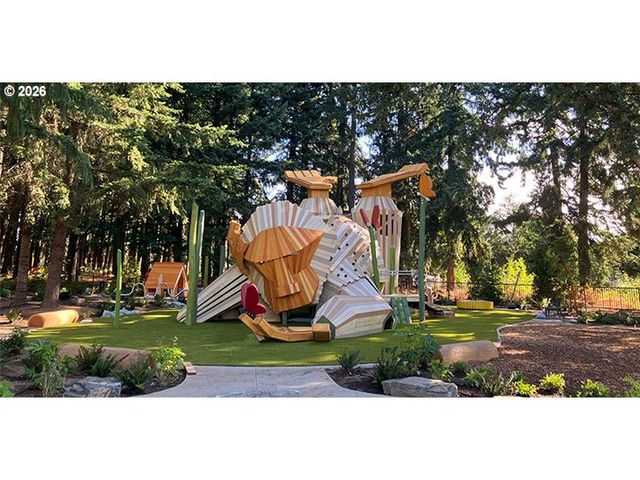 5098 Ne SCHOELER Cir, Hillsboro, OR 97124