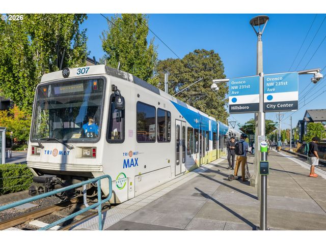 5098 Ne SCHOELER Cir, Hillsboro, OR 97124