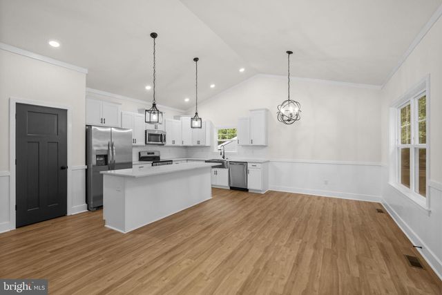 1109 LAKEVIEW PKWY, Locust Grove, VA 22508