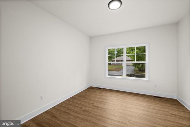 1109 LAKEVIEW PKWY, Locust Grove, VA 22508