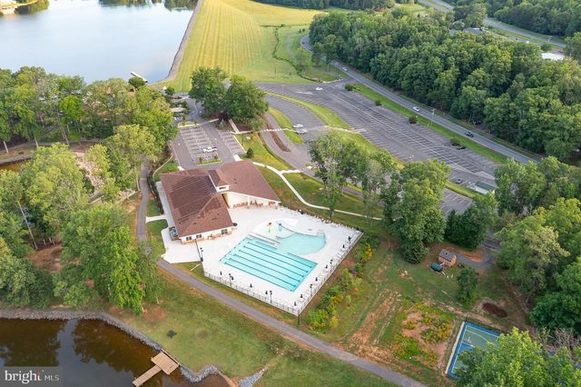 1109 LAKEVIEW PKWY, Locust Grove, VA 22508