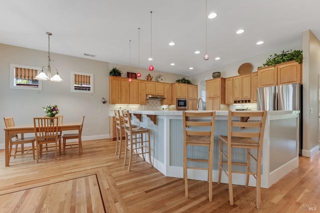 3559 Alturia Hts, Santa Rosa, CA 95403