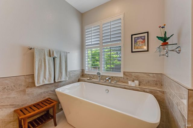 3559 Alturia Hts, Santa Rosa, CA 95403