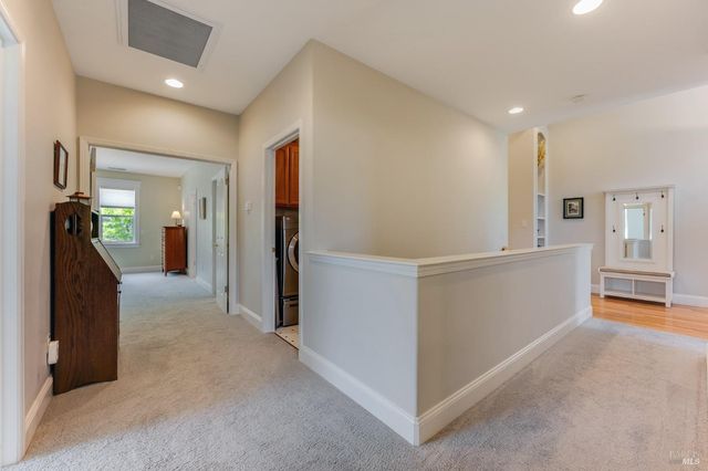 3559 Alturia Hts, Santa Rosa, CA 95403