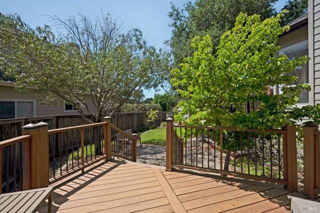 3559 Alturia Hts, Santa Rosa, CA 95403