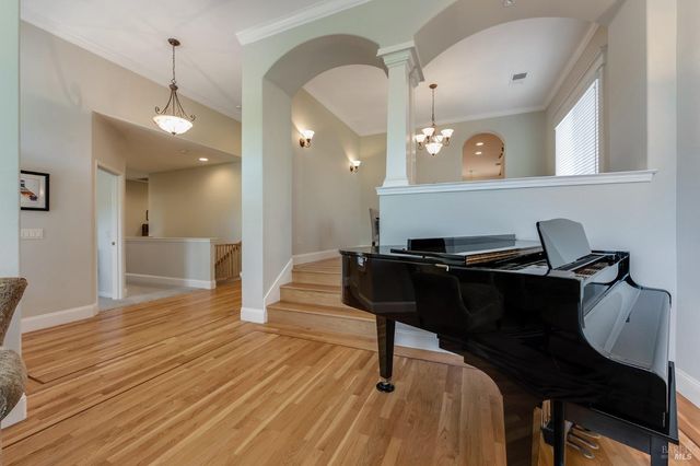 3559 Alturia Hts, Santa Rosa, CA 95403