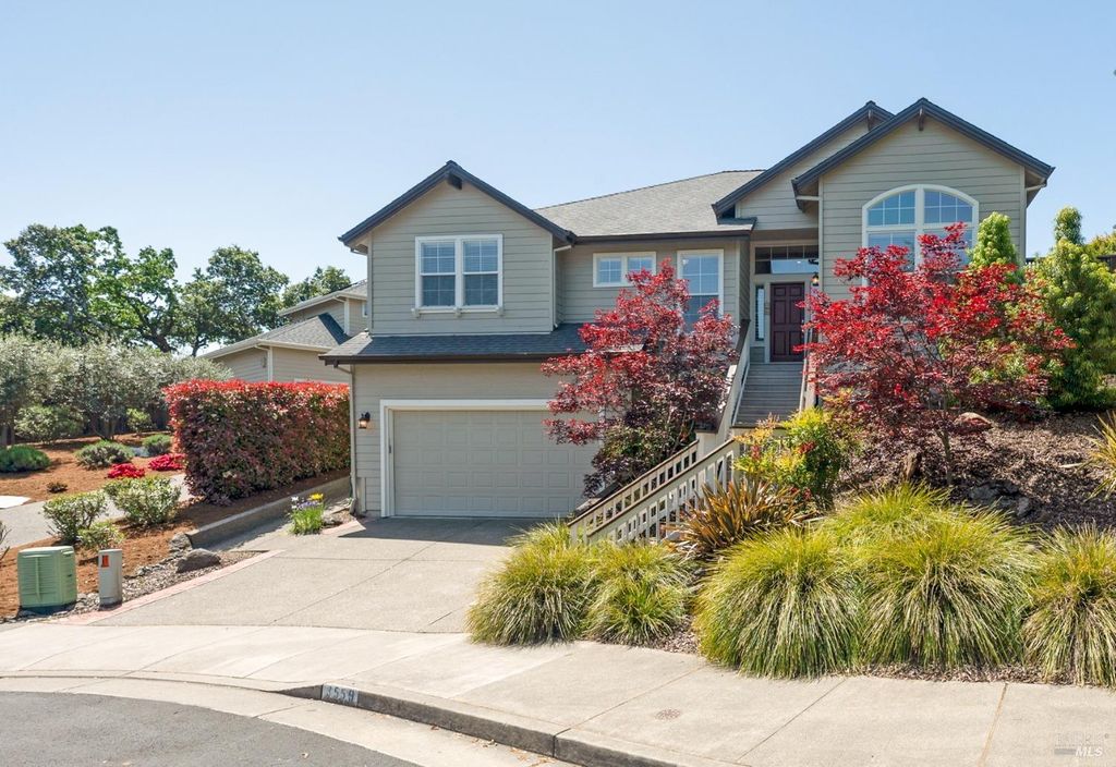 3559 Alturia Hts, Santa Rosa, CA 95403