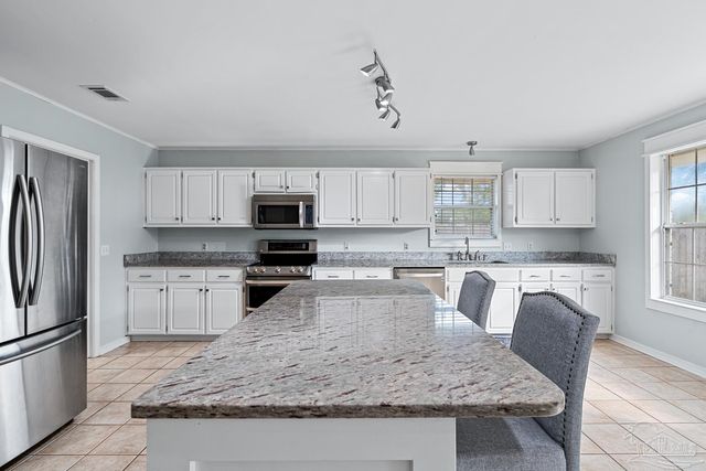 2975 Corsair Dr, Pensacola, FL 32507