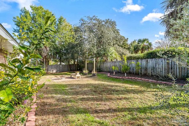 2975 Corsair Dr, Pensacola, FL 32507