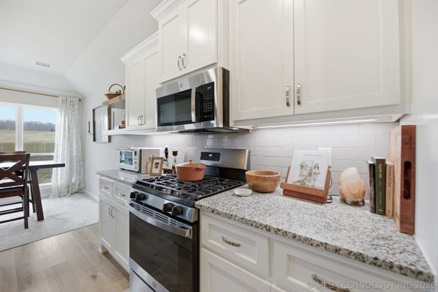 28007 E 107th Street S, Coweta, OK 74429