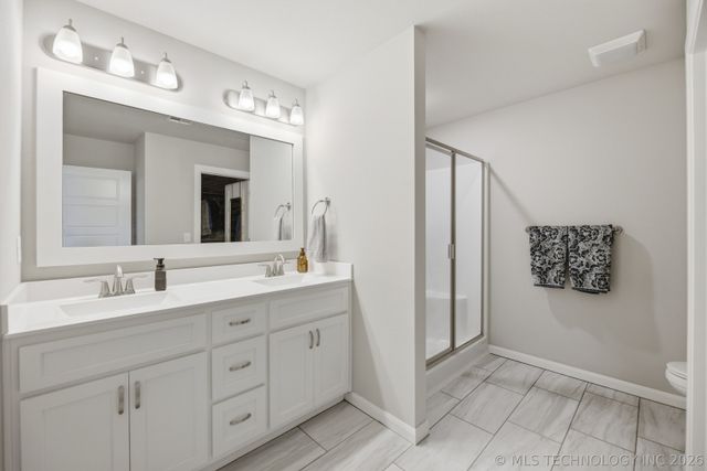 28007 E 107th Street S, Coweta, OK 74429