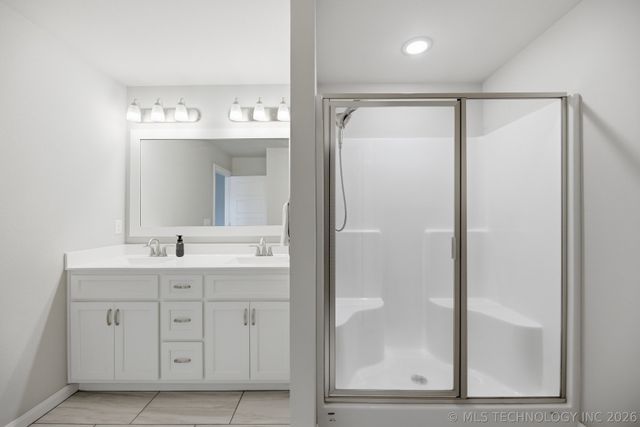 28007 E 107th Street S, Coweta, OK 74429