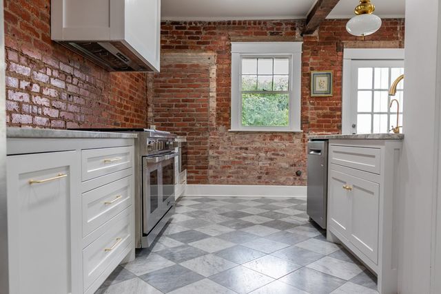 610 W Ave C, San Angelo, TX 76903