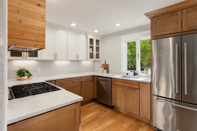 78 Forest St, Wakefield, MA 01880