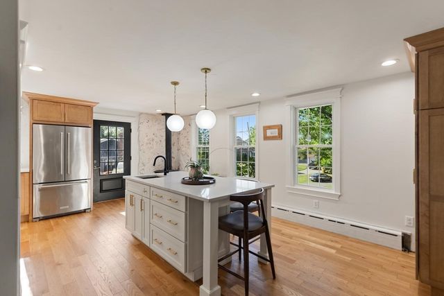 78 Forest St, Wakefield, MA 01880