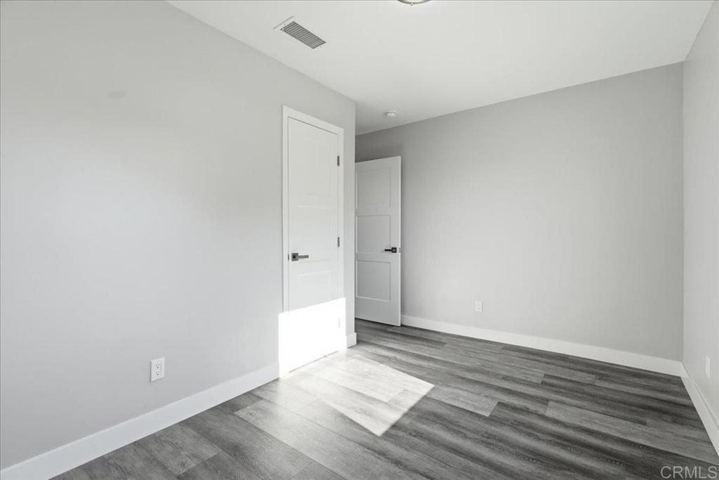 Image 14 of property listing at 353 357 Palm Avenue, Chula Vista, CA 91911