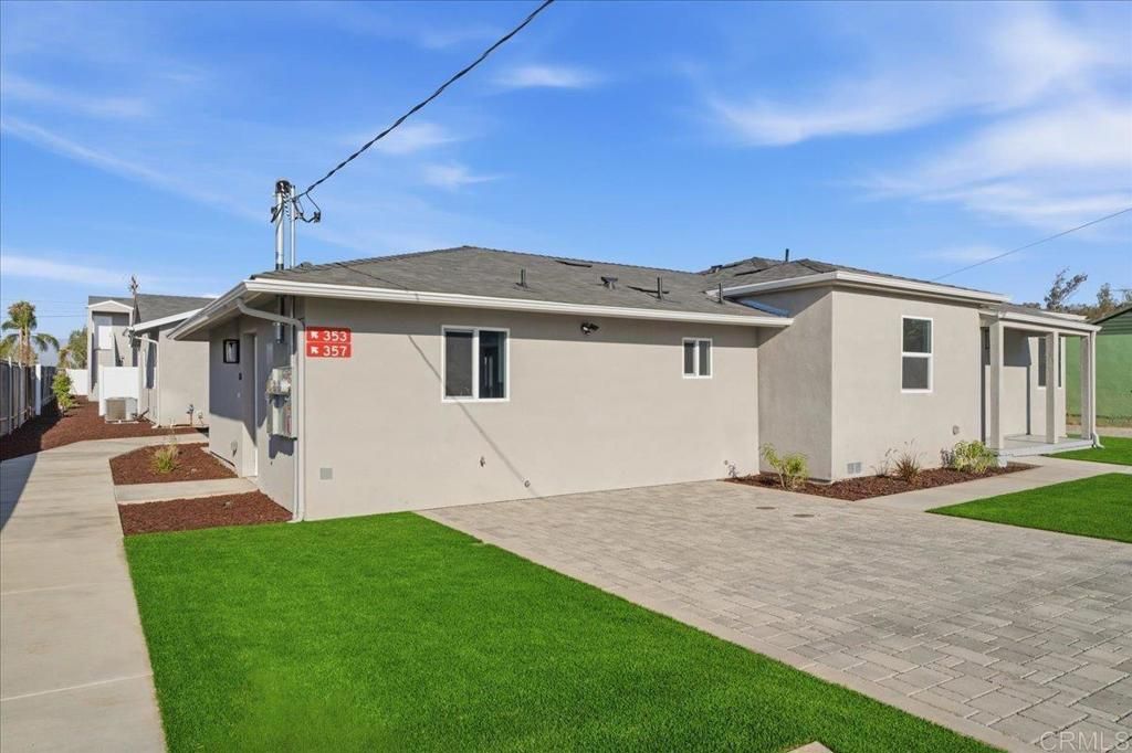 Image 3 of property listing at 353 357 Palm Avenue, Chula Vista, CA 91911