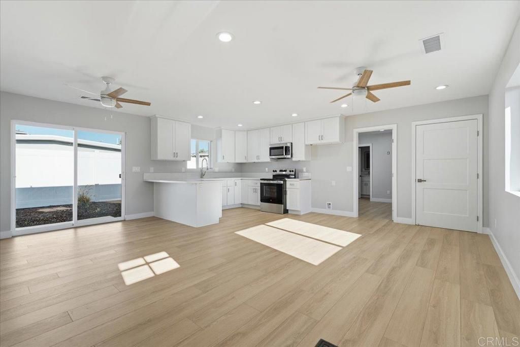 Image 30 of property listing at 353 357 Palm Avenue, Chula Vista, CA 91911