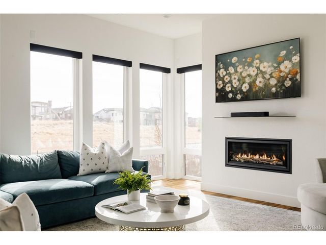 9747 E 61st Ave, Denver, CO 80238