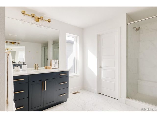 9747 E 61st Ave, Denver, CO 80238