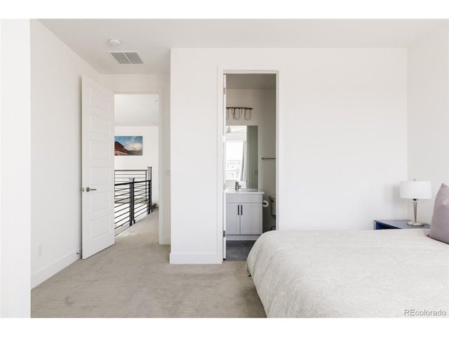 9747 E 61st Ave, Denver, CO 80238