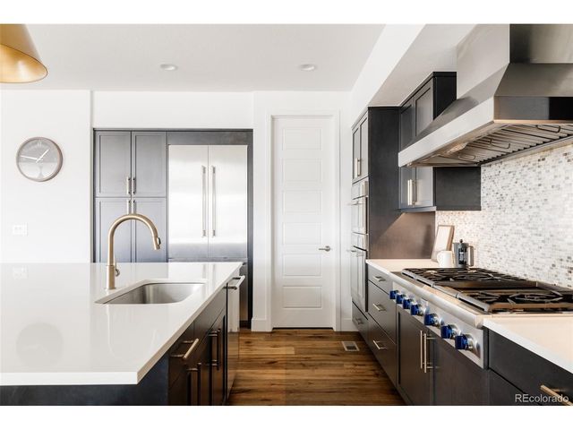 9747 E 61st Ave, Denver, CO 80238