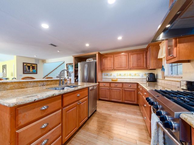 1140 81ST STREET S, St Petersburg, FL 33707