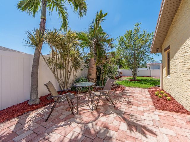 1140 81ST STREET S, St Petersburg, FL 33707