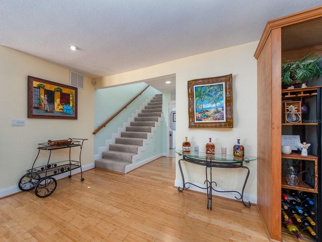 1140 81ST STREET S, St Petersburg, FL 33707