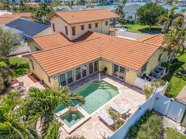 1140 81ST STREET S, St Petersburg, FL 33707