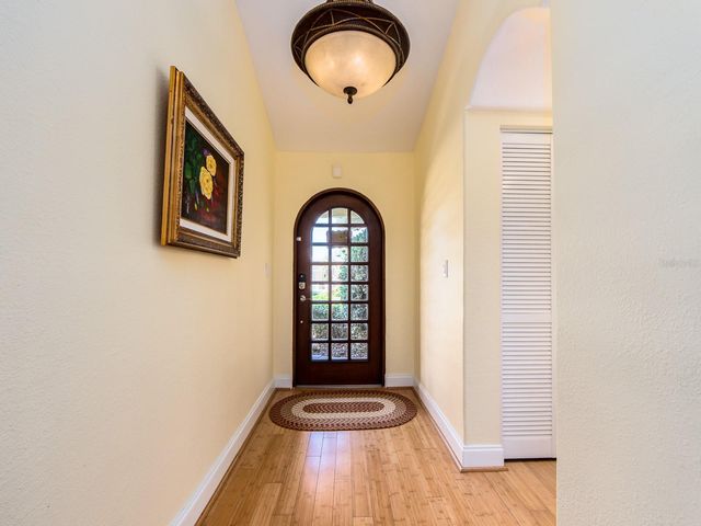 1140 81ST STREET S, St Petersburg, FL 33707