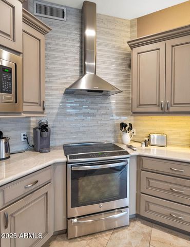 7700 E PRINCESS Drive 12, Scottsdale, AZ 85255