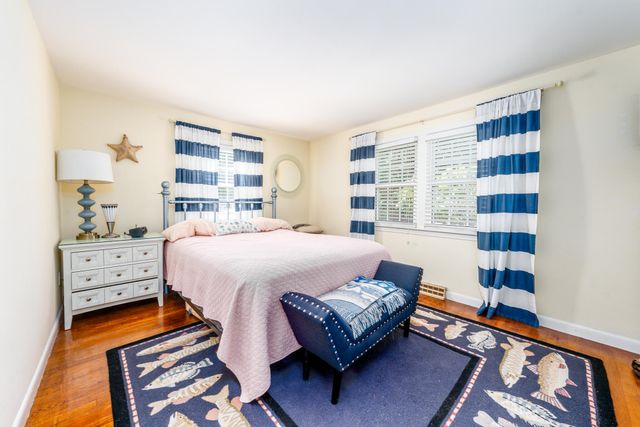 6 Security Street, Hyannis, MA 02601
