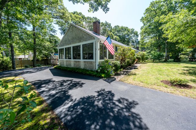 6 Security Street, Hyannis, MA 02601
