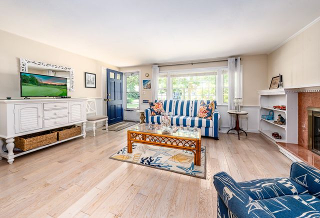 6 Security Street, Hyannis, MA 02601