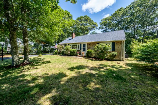 6 Security Street, Hyannis, MA 02601