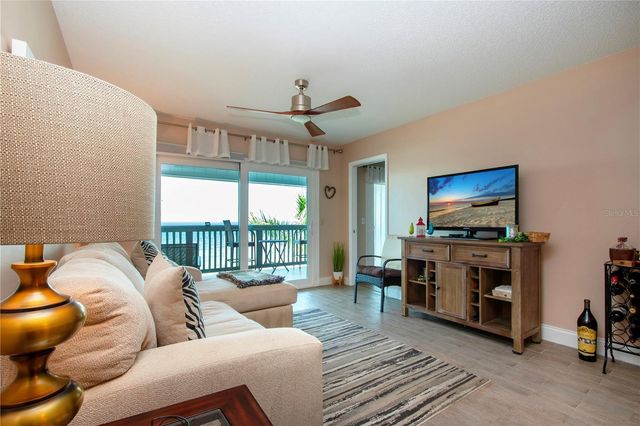 802 BAHIA DEL SOL DRIVE 6, Ruskin, FL 33570