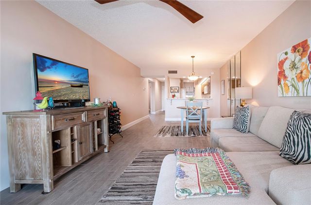 802 BAHIA DEL SOL DRIVE 6, Ruskin, FL 33570