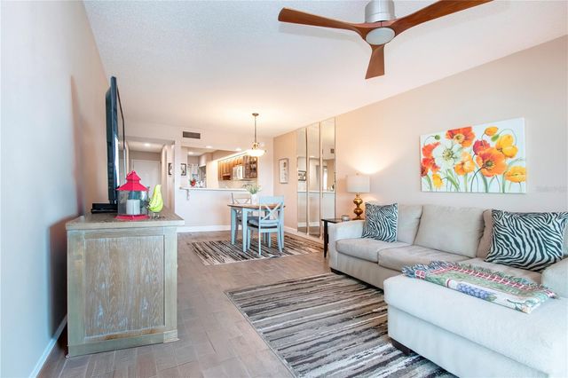 802 BAHIA DEL SOL DRIVE 6, Ruskin, FL 33570