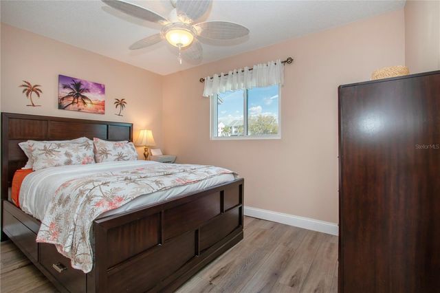 802 BAHIA DEL SOL DRIVE 6, Ruskin, FL 33570