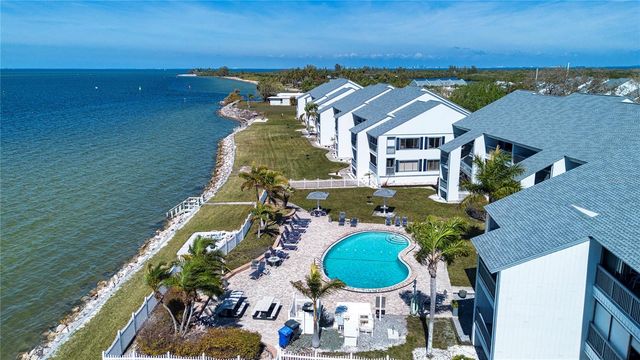 802 BAHIA DEL SOL DRIVE 6, Ruskin, FL 33570