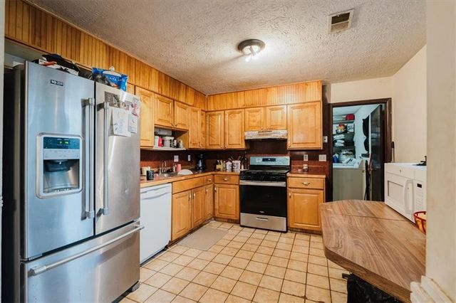 5461 Chuzzlewit SW Court, Lilburn, GA 30047