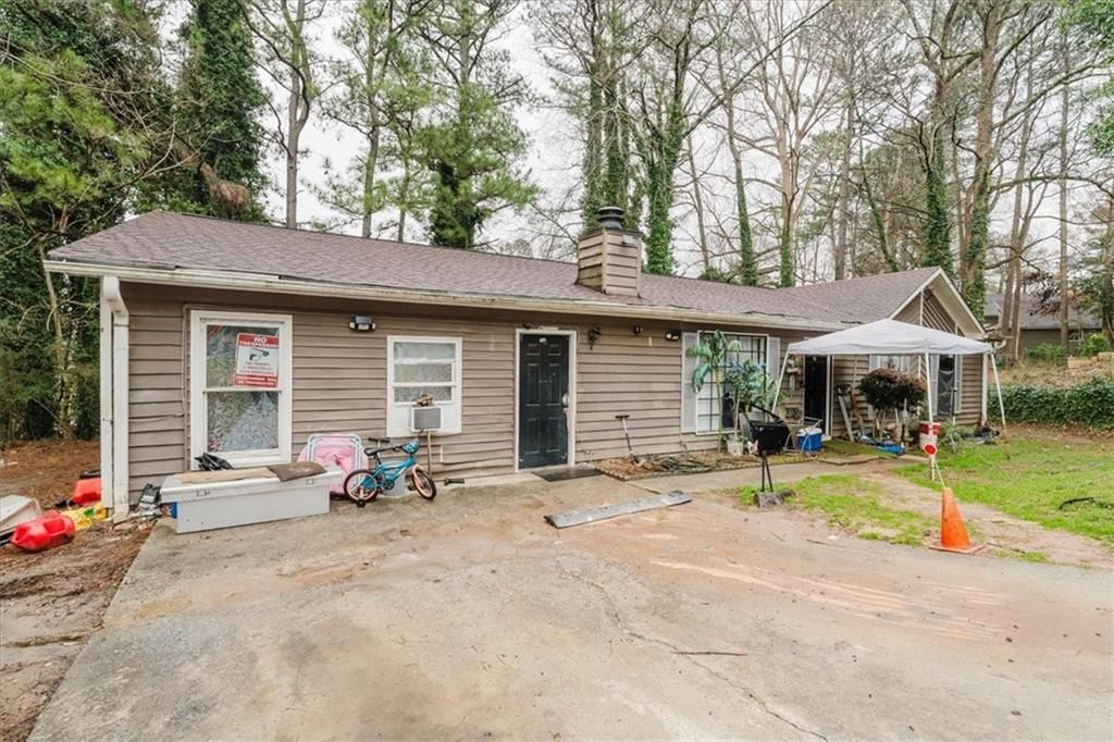 5461 Chuzzlewit SW Court, Lilburn, GA 30047