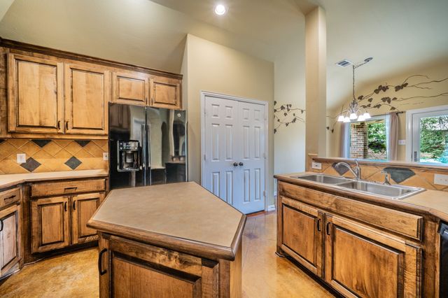 3819 Monte Carlo Lane, Denton, TX 76210