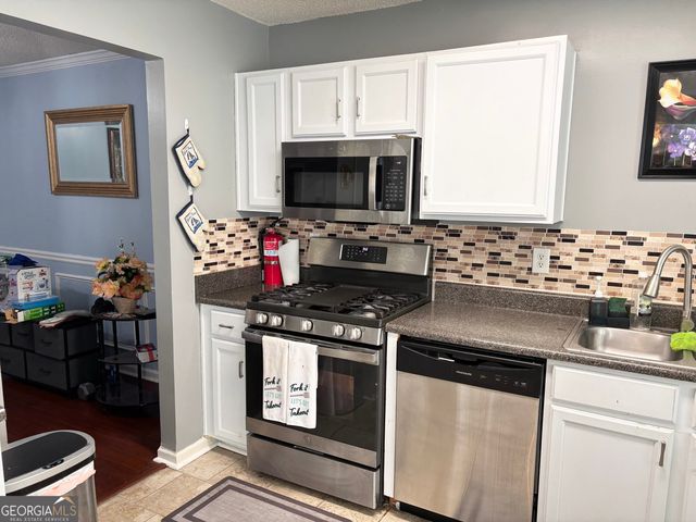 10769 James Drive, Jonesboro, GA 30238